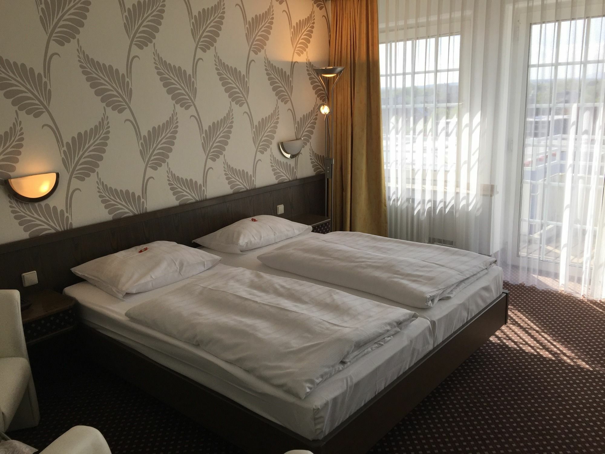 Terminal Hotel Koeln Exteriör bild